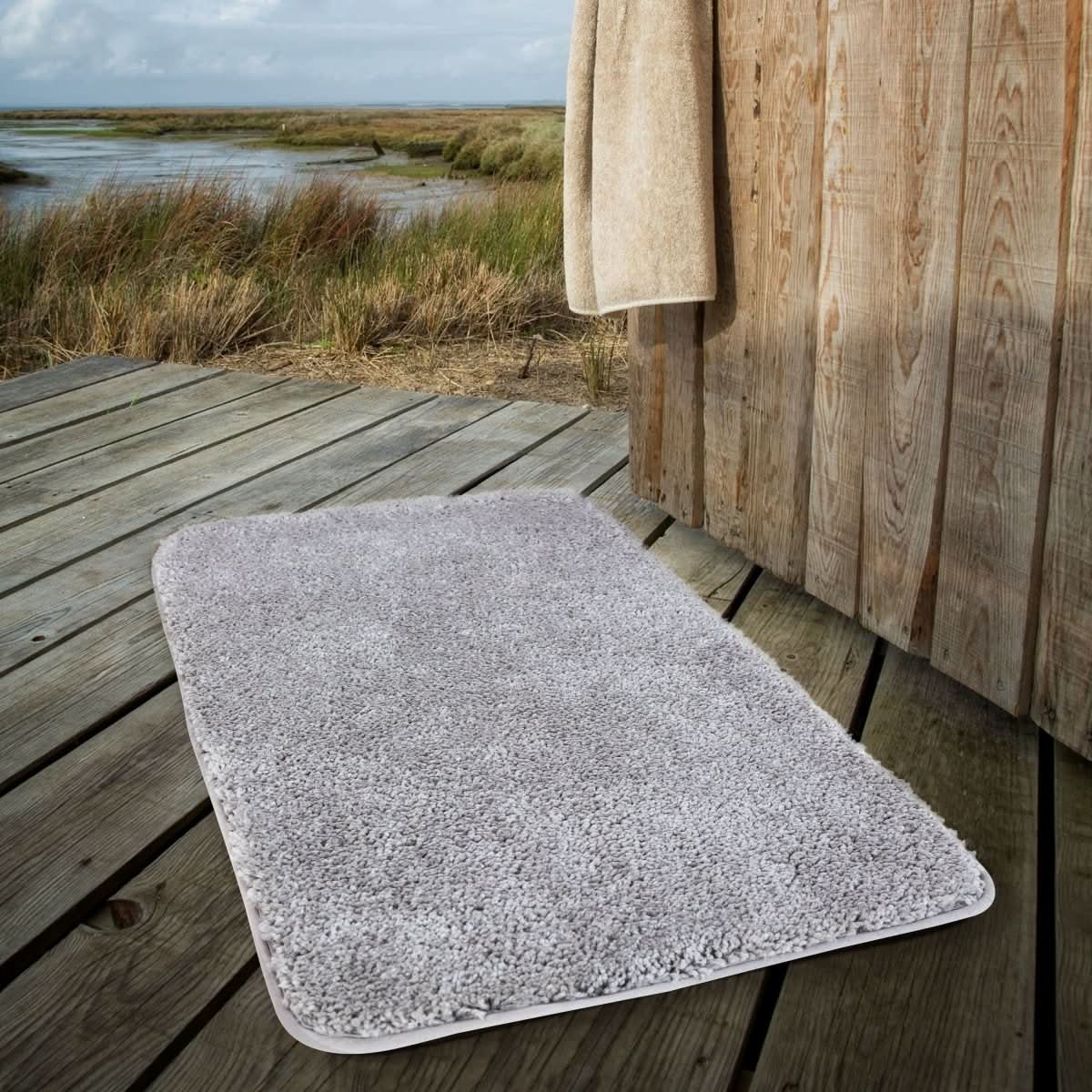Alfombra de Baño UltraSuave de Microfibra NovaShore, Secado Rápido y Antideslizante para Baños Modernos