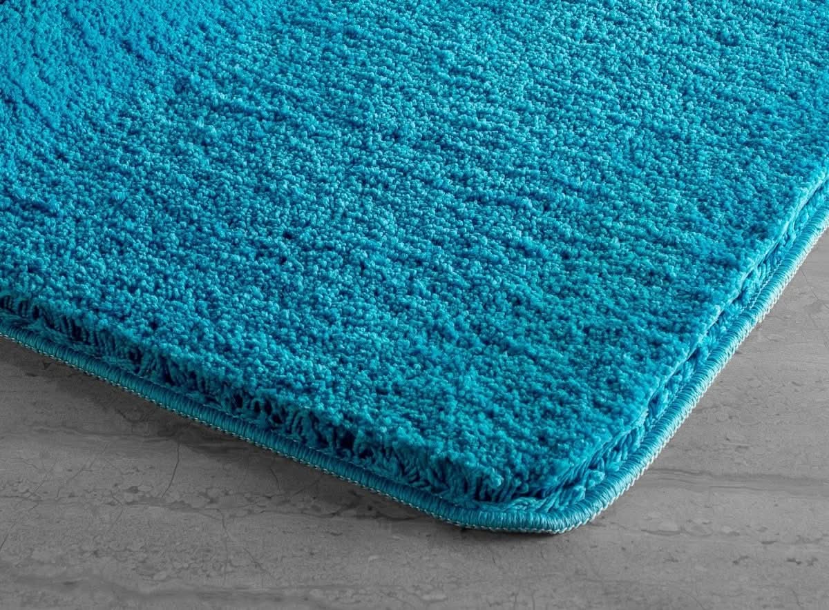 Alfombra de Baño UltraSuave de Microfibra NovaShore, Secado Rápido y Antideslizante para Baños Modernos