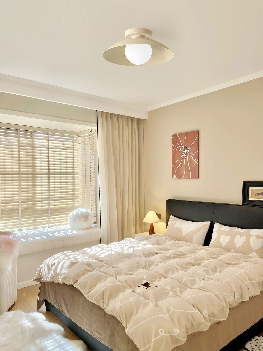 Nova Minimalist Tavan Lambası, Sıcak Ortam Işığı İçin Buzlu Cam Difüzörlü