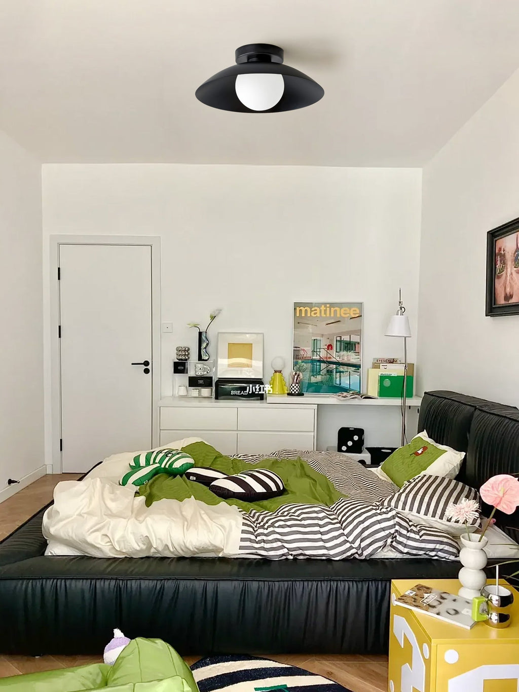 Nova Minimalist Tavan Lambası, Sıcak Ortam Işığı İçin Buzlu Cam Difüzörlü