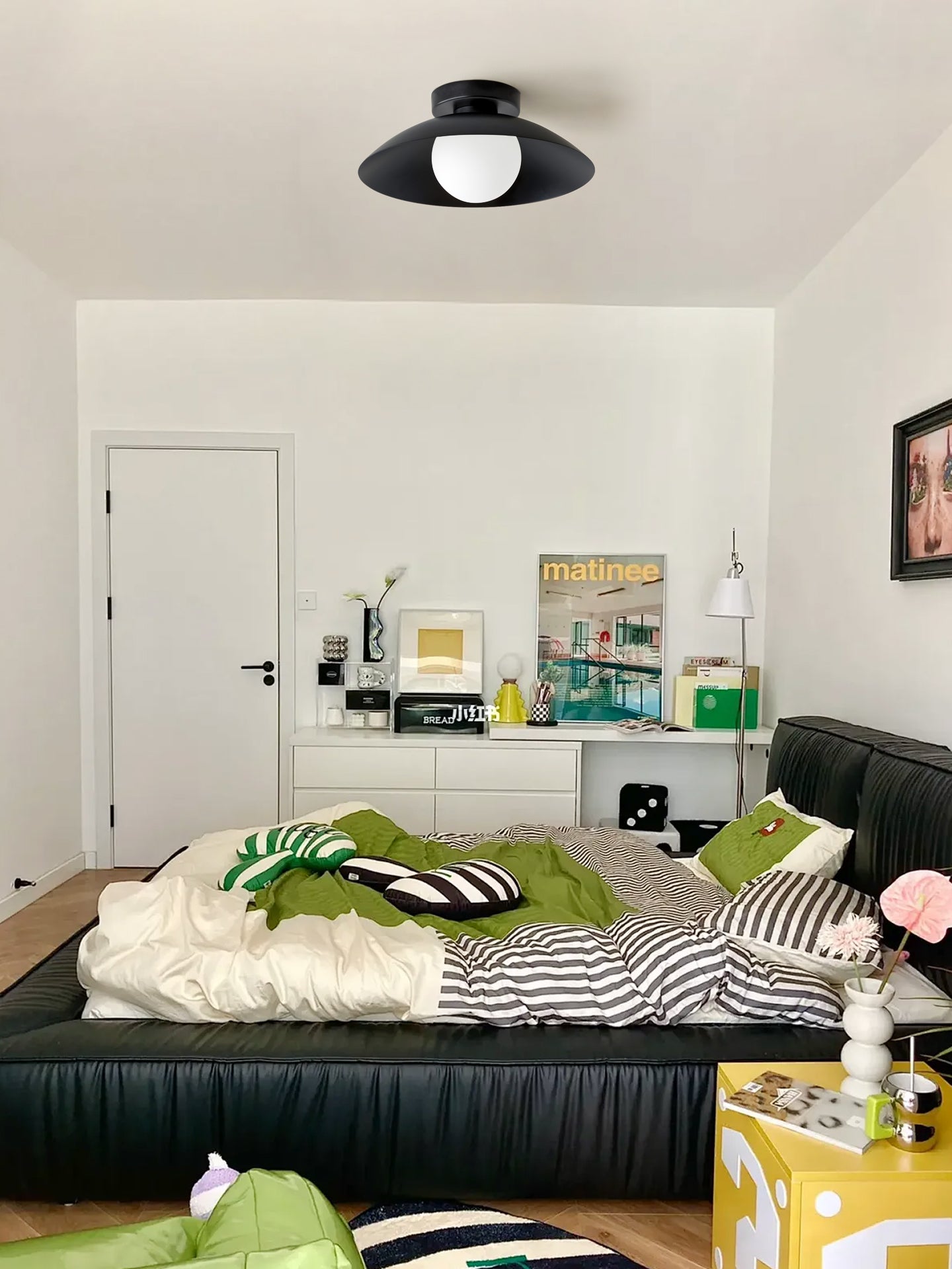 Nova Minimalist Tavan Lambası, Sıcak Ortam Işığı İçin Buzlu Cam Difüzörlü