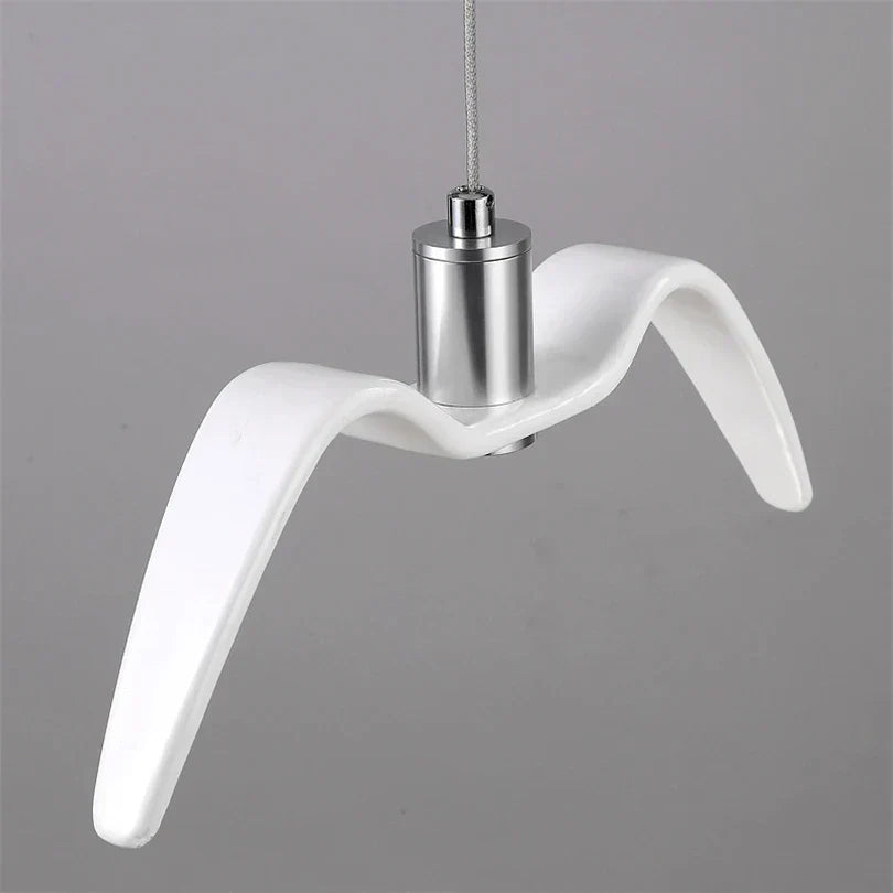 Lampa pentru păsări BeakBrilliance pentru interioare unice și spații de locuit moderne