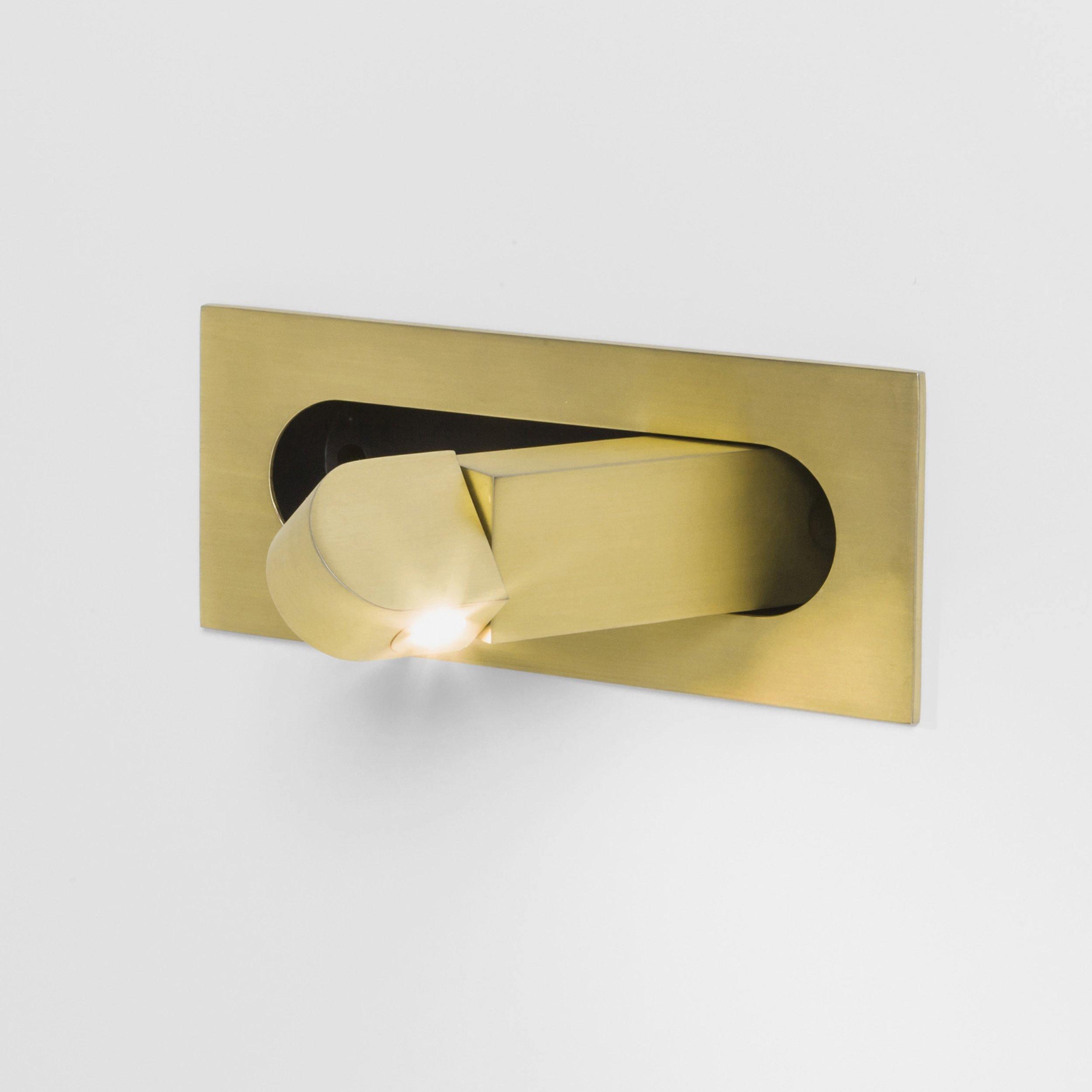 Lampada da parete LED da comodino LumaNova Arc con retroilluminazione ambientale