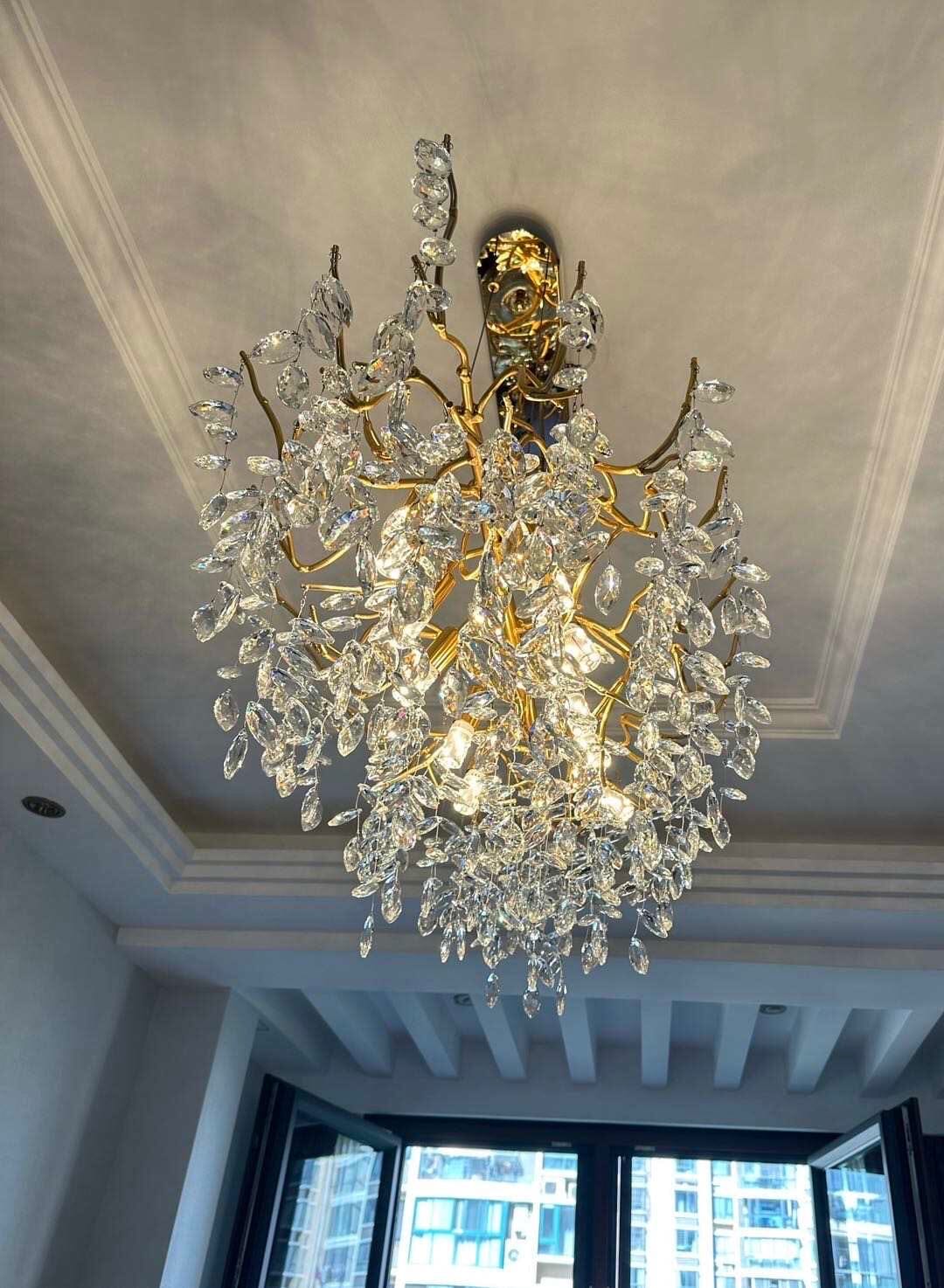 Aurora Crystal Chandelier With Customizable Lighting Elegance