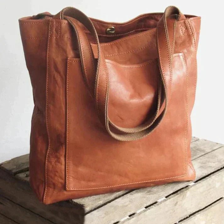 Noirbag czarna torba na ramię z ekoskóry z regulowanym paskiem i uporządkowanymi przegródkami