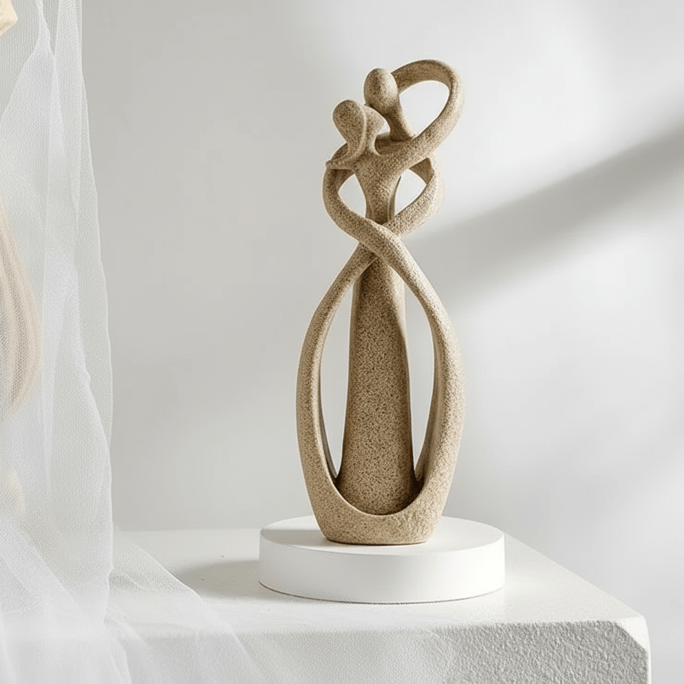 Eternal Embrace-skulptur: Abstrakt tidløs kjærlighetsdekor for romantiske hjem