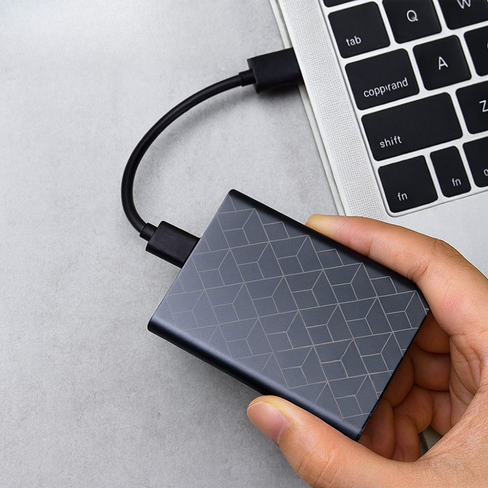 Snabb bärbar extern SSD för snabb datalagring och överföring