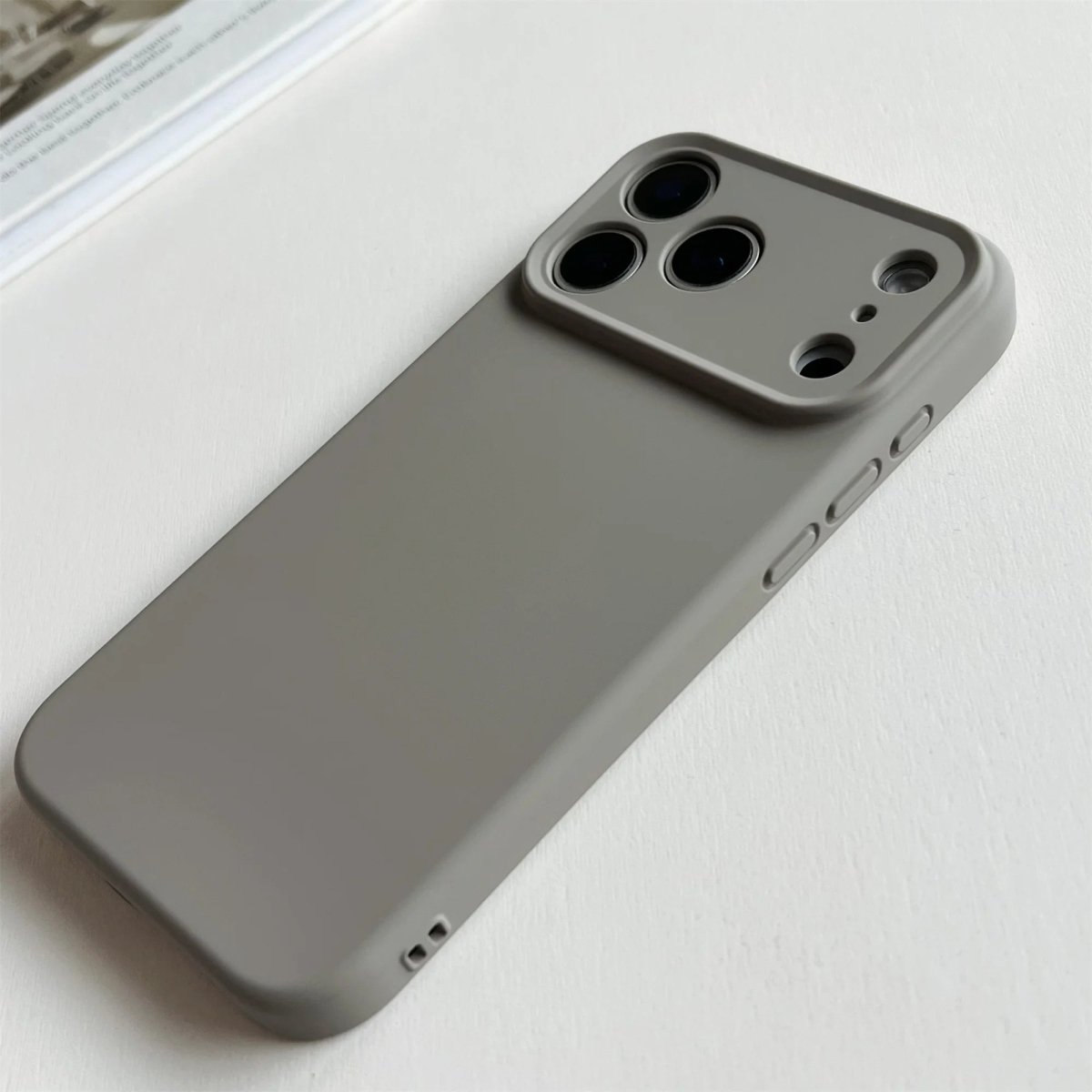 ShieldGrip Pro vékony szilikon tok iPhone-hoz, tapadós oldalakkal