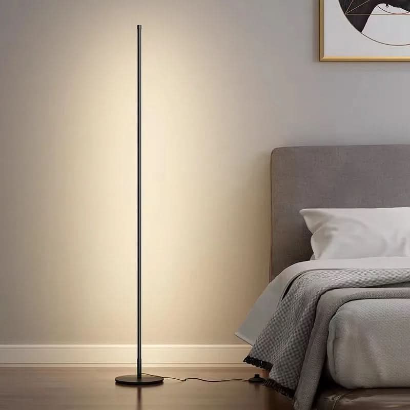 Lumenflow Metal Ayaklı Ayarlanabilir Lambader Şık Yaşam Alanları İçin