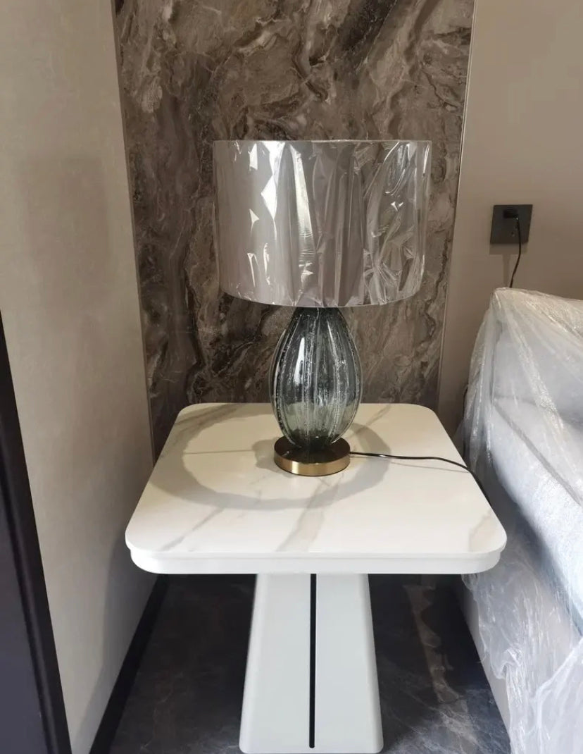 Lámpara de Mesa Nova de Vidrio Soplado a Mano, Luz de Acento Moderna