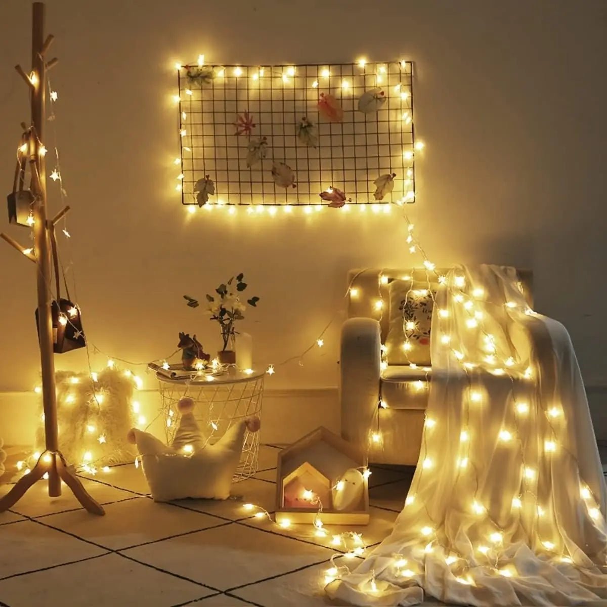 AuraGlow LED Işık Zinciri Partiler İçin Sıcak Işık ve Renkli Parıltı