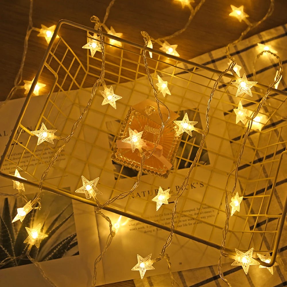 AuraGlow LED Işık Zinciri Partiler İçin Sıcak Işık ve Renkli Parıltı