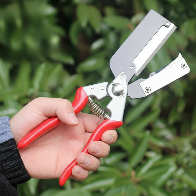 Nůžky Growmaster na roubování pro přesnou údržbu stromů a hladké řezy