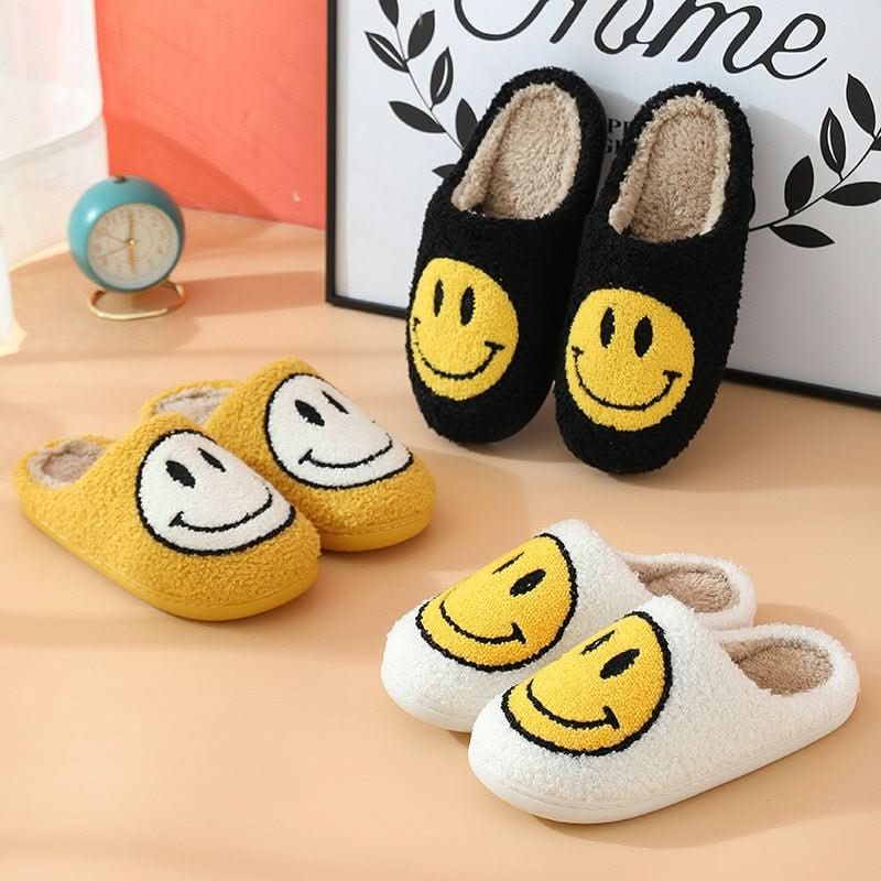 CozyNest zimní pantofle s úsměvem a zesílenou silikonovou podrážkou pro domácí použití