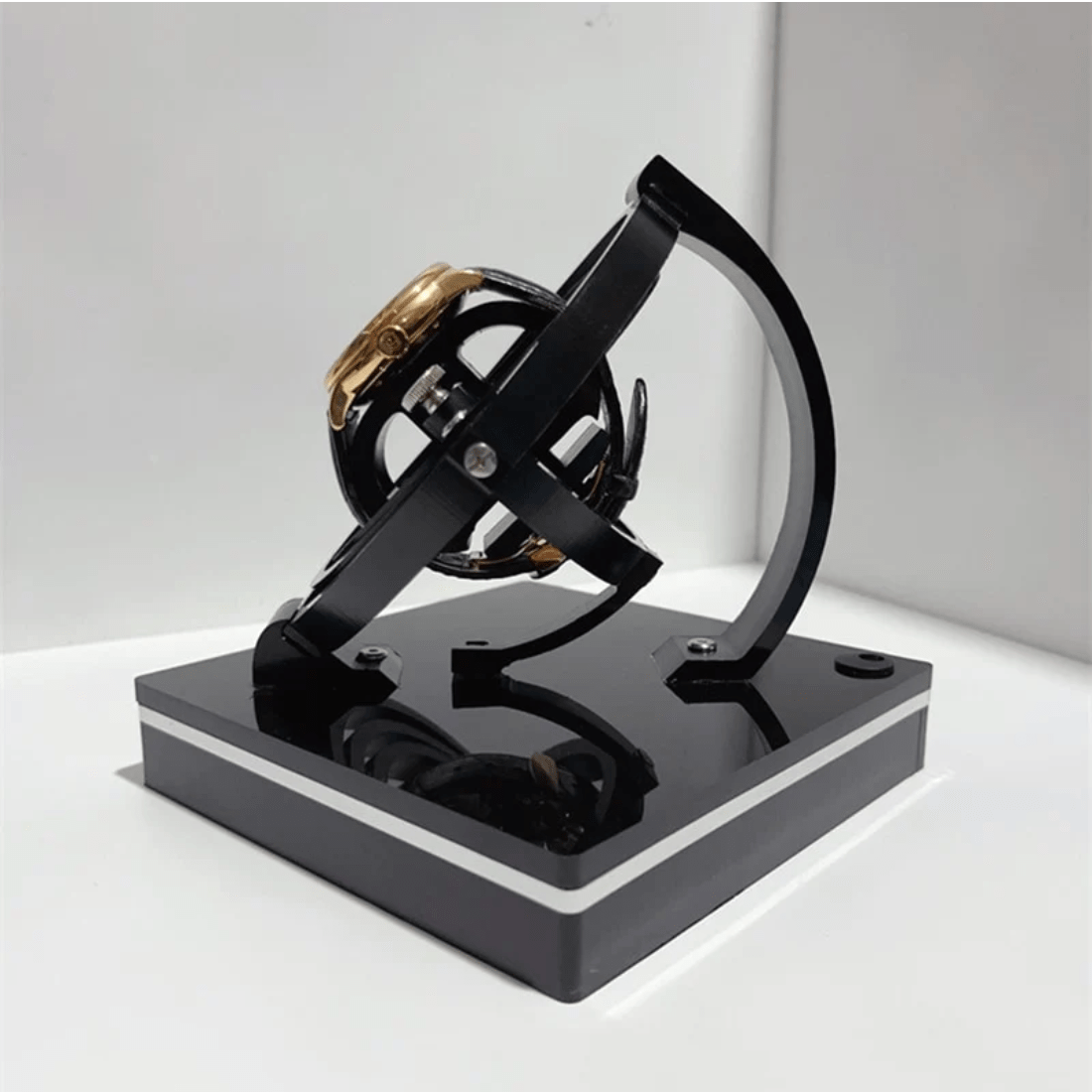 ChronoPulse Automatic Winder With Silent Rotation Follows Your Wrist Motion