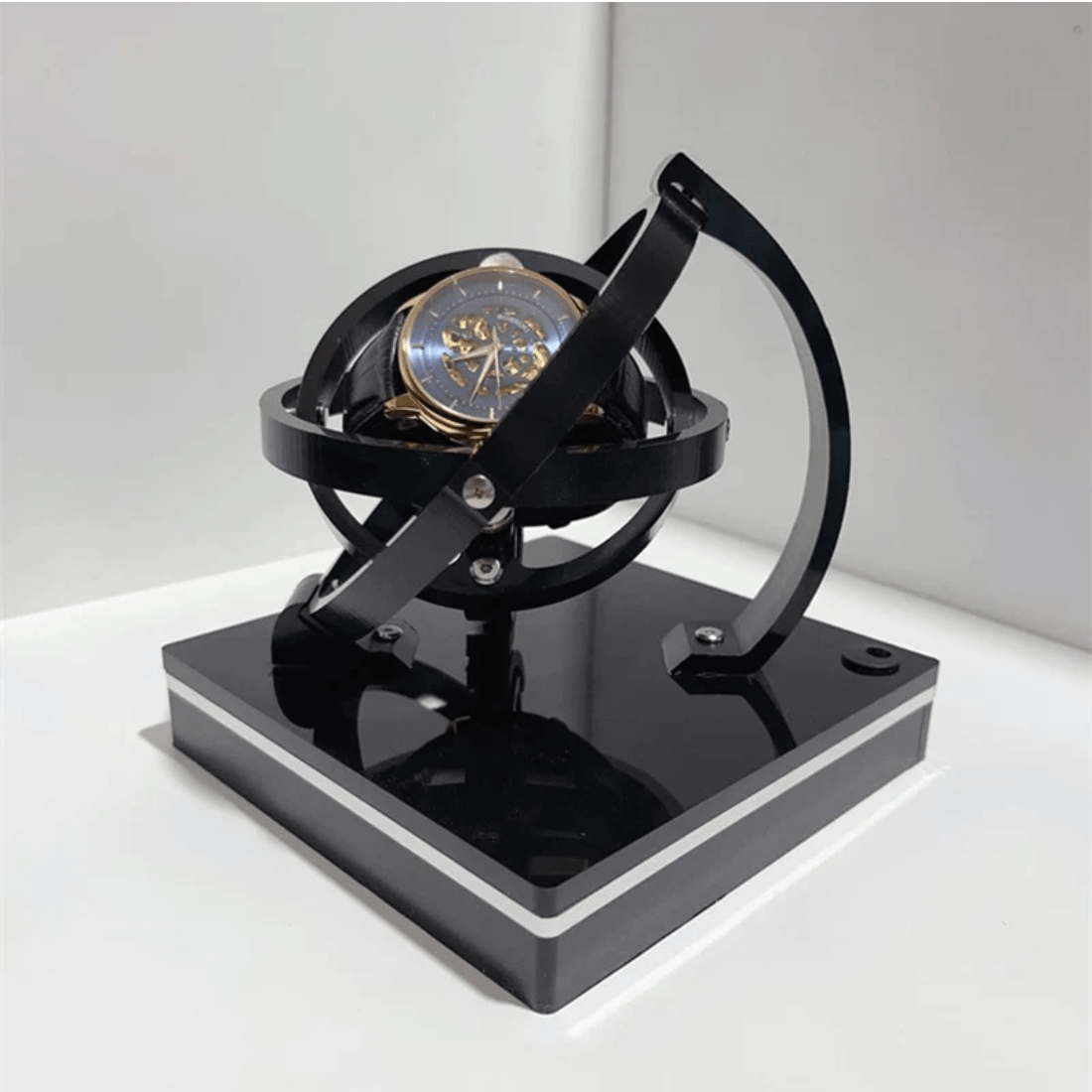 ChronoPulse Automatic Winder With Silent Rotation Follows Your Wrist Motion