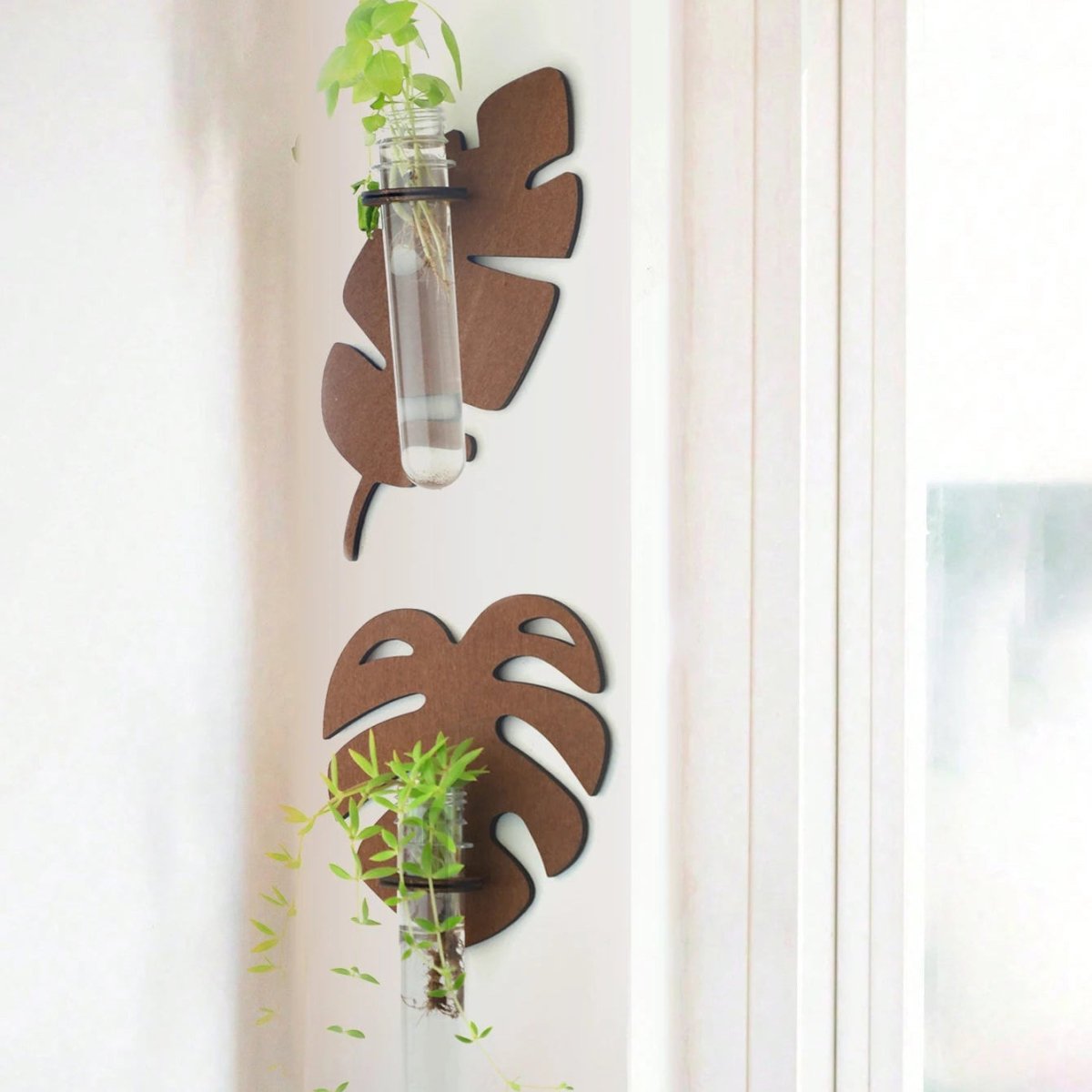 Jardinière murale en forme de feuille VerdantCraft, fabriquée à la main en bois naturel