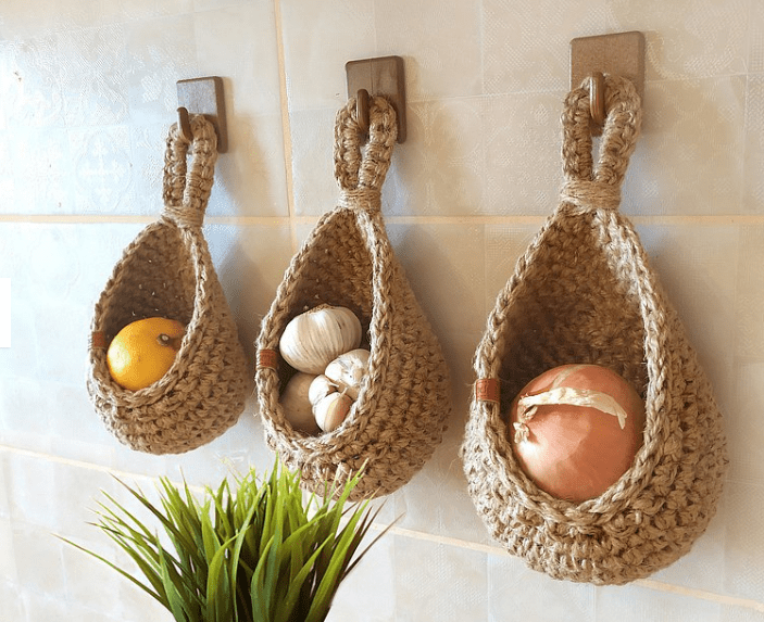 Cesta Colgante de Yute AeroLuxe para Cocina, Ahorra Espacio y Organizador de Almacenamiento