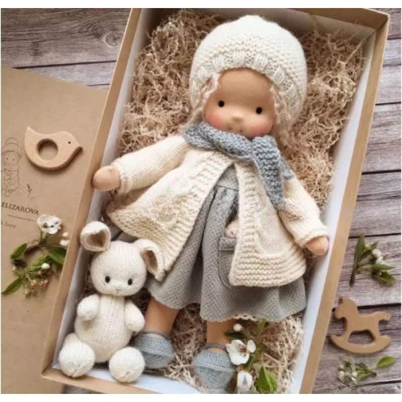 Boneca de Algodão Waldolly Waldorf para Brincadeira Suave, Natural, Imaginativa e Encanto Atemporal