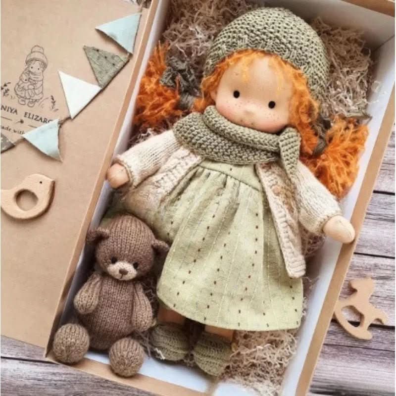 Boneca de Algodão Waldolly Waldorf para Brincadeira Suave, Natural, Imaginativa e Encanto Atemporal