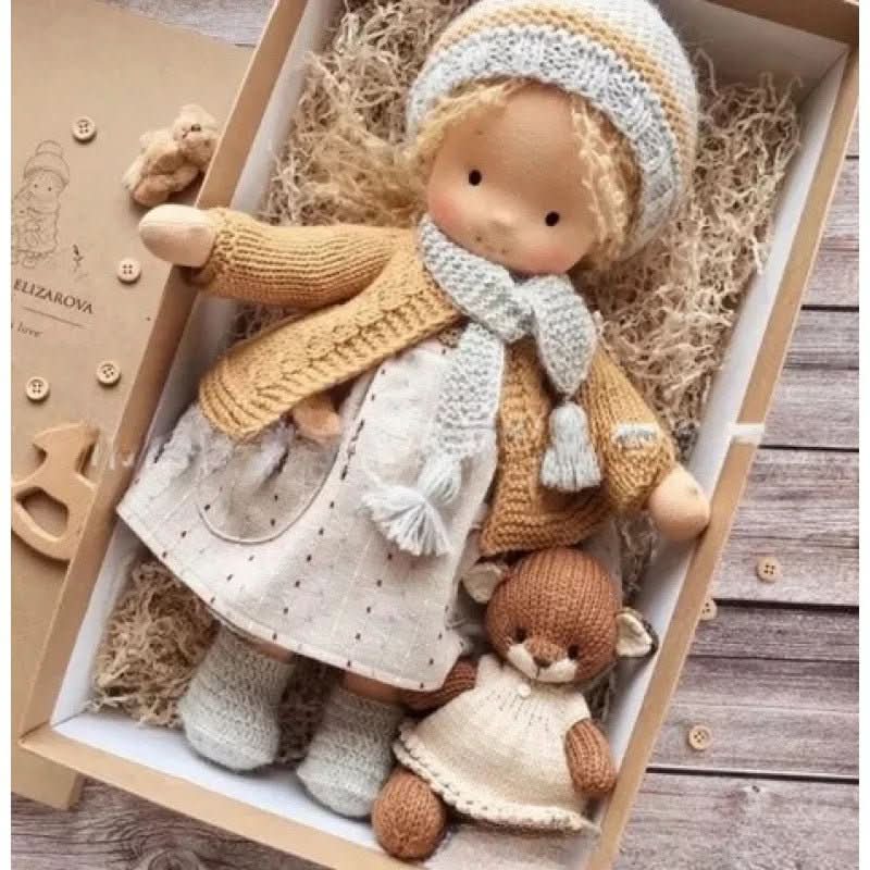Boneca de Algodão Waldolly Waldorf para Brincadeira Suave, Natural, Imaginativa e Encanto Atemporal