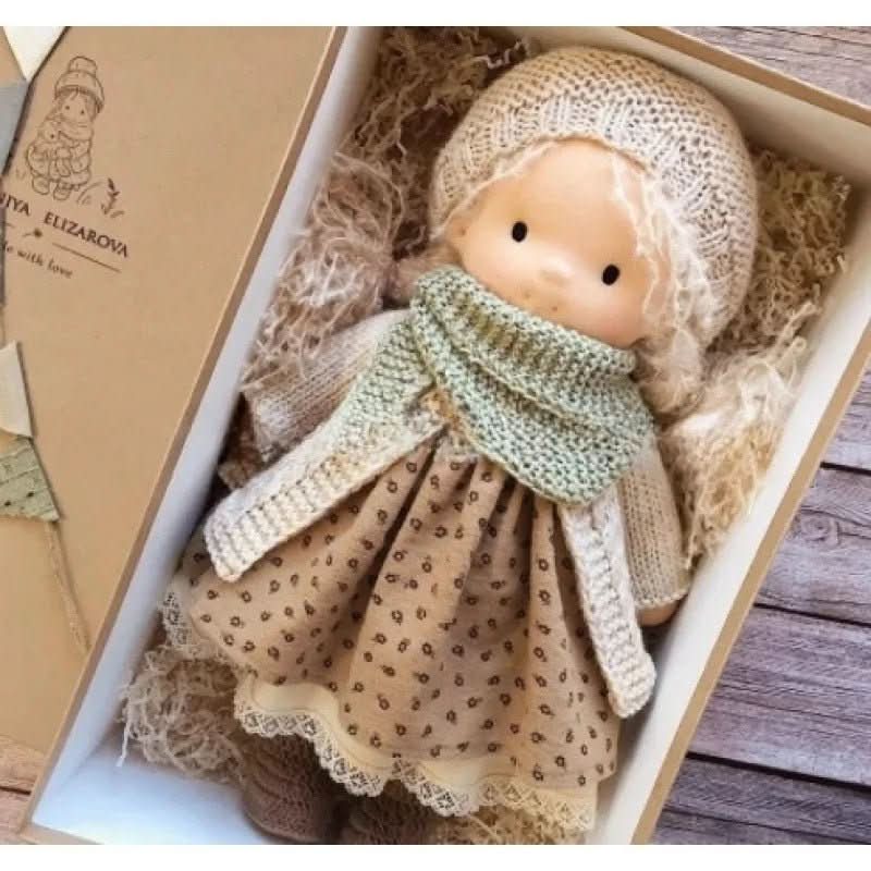 Boneca de Algodão Waldolly Waldorf para Brincadeira Suave, Natural, Imaginativa e Encanto Atemporal
