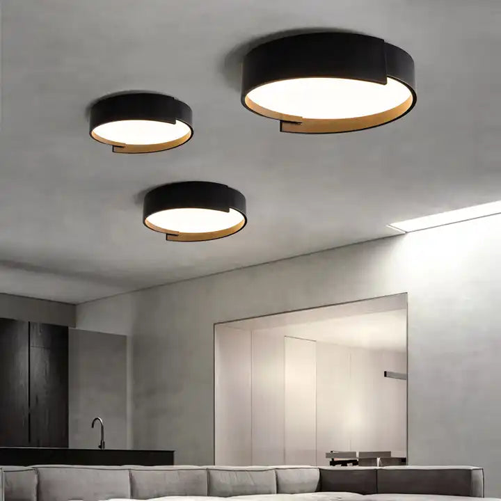 Lampada da soffitto minimalista LuminaLine con LED a risparmio energetico