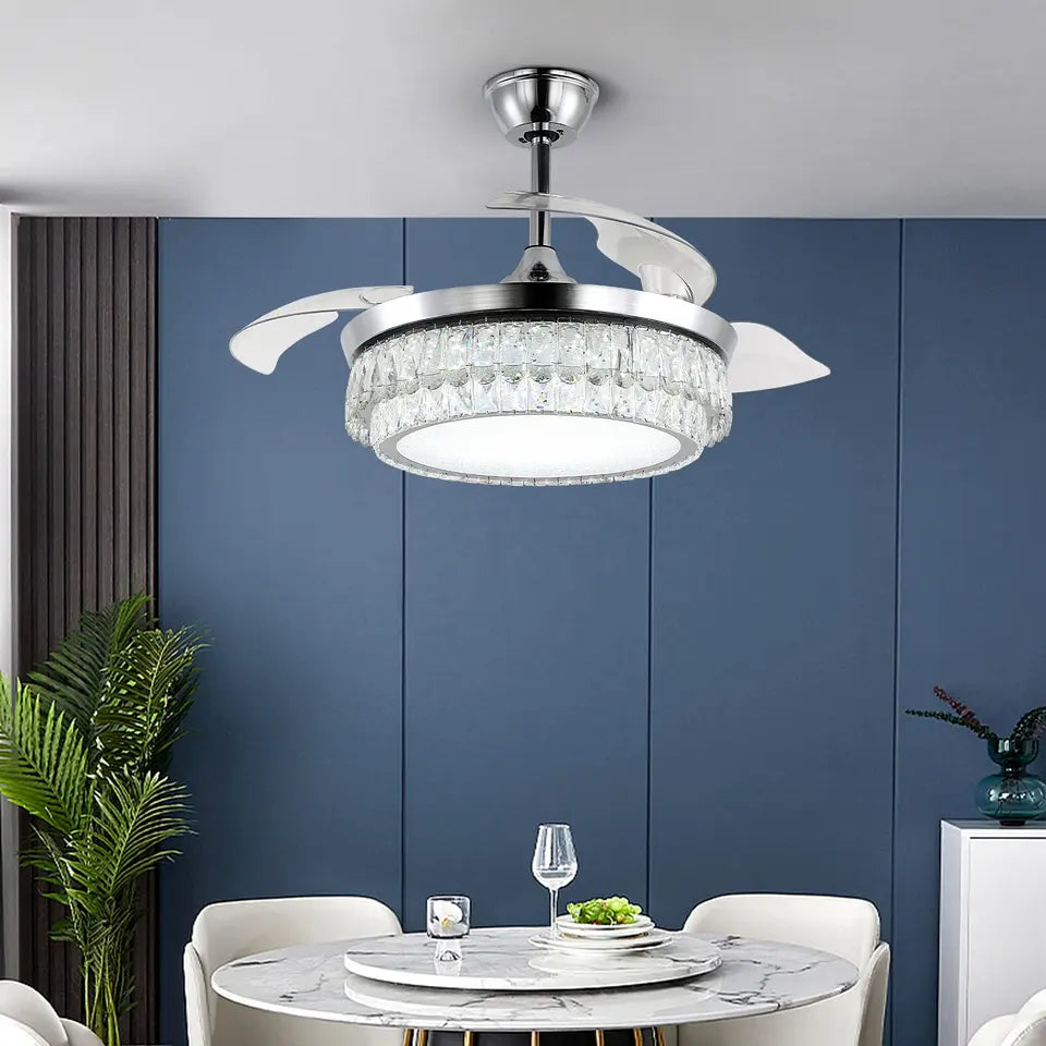Ventilador de techo inteligente NovaFlow con aspas ocultas y luz