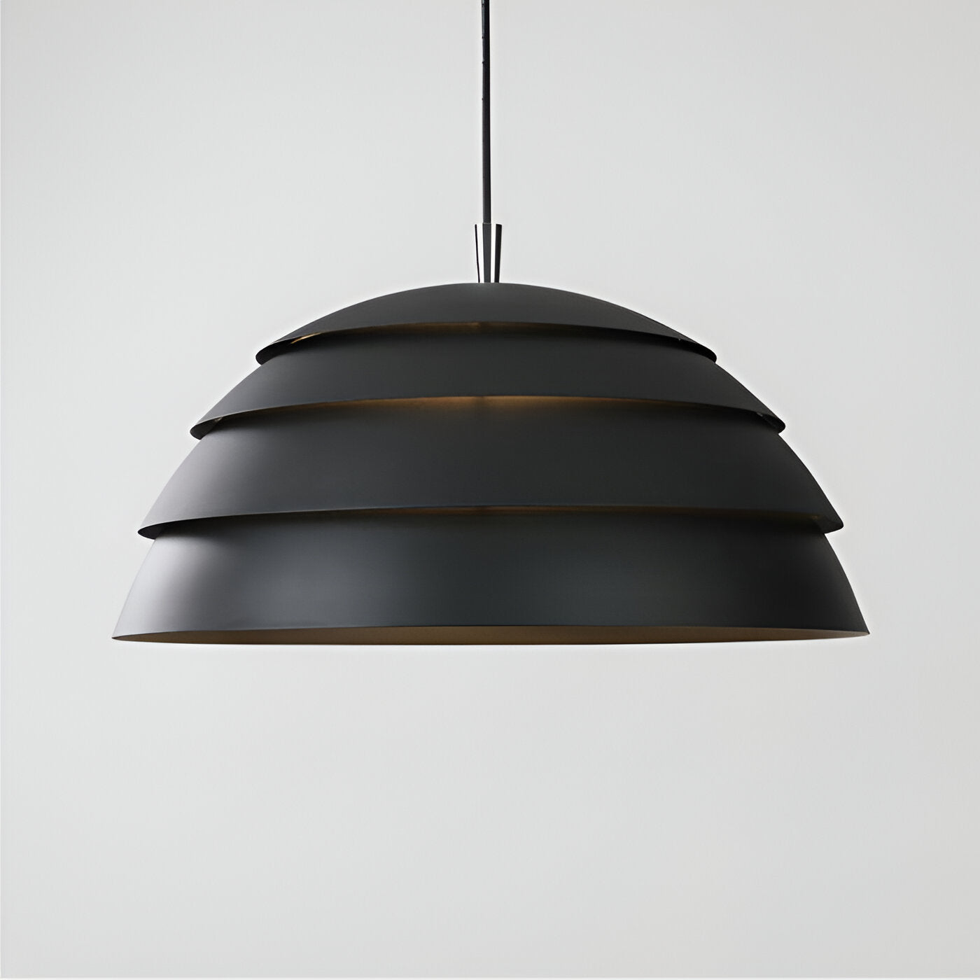 Lampă suspendată LumaNova Halo Dome pentru living modern