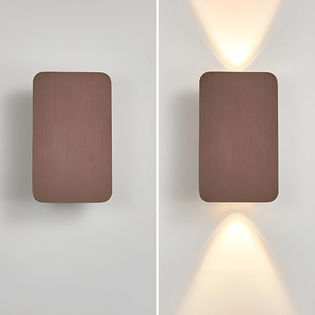 Chic LED Wall Light With Minimalist Home Design And Subtle Modern Look