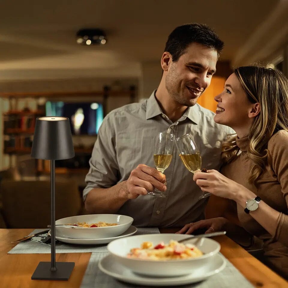 Lampada da Tavolo LED Ricaricabile Senza Fili e Dimmerabile HaloLux