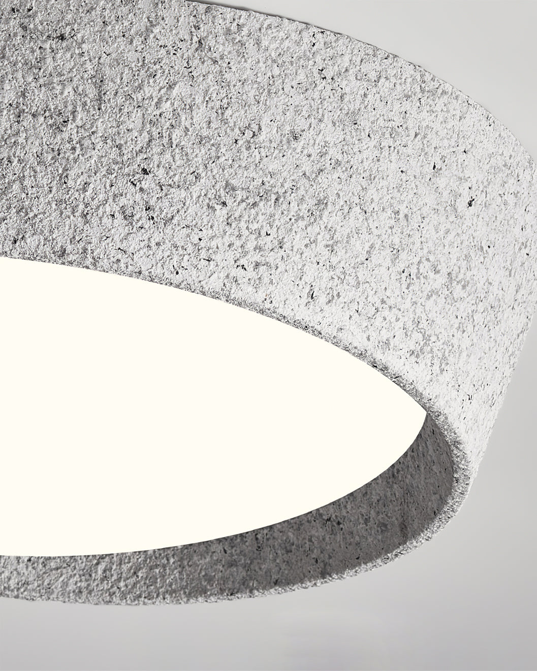 NovaLume LED loftlampe med håndformet skærm og varm glød