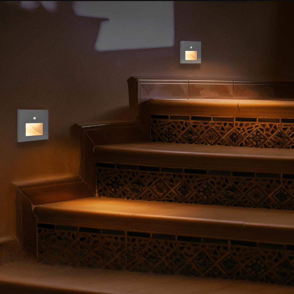 LumaTrail LED Lampa Schodowa z Czujnikiem Ruchu do Domu Bezpieczne Delikatne Oświetlenie Ambientowe