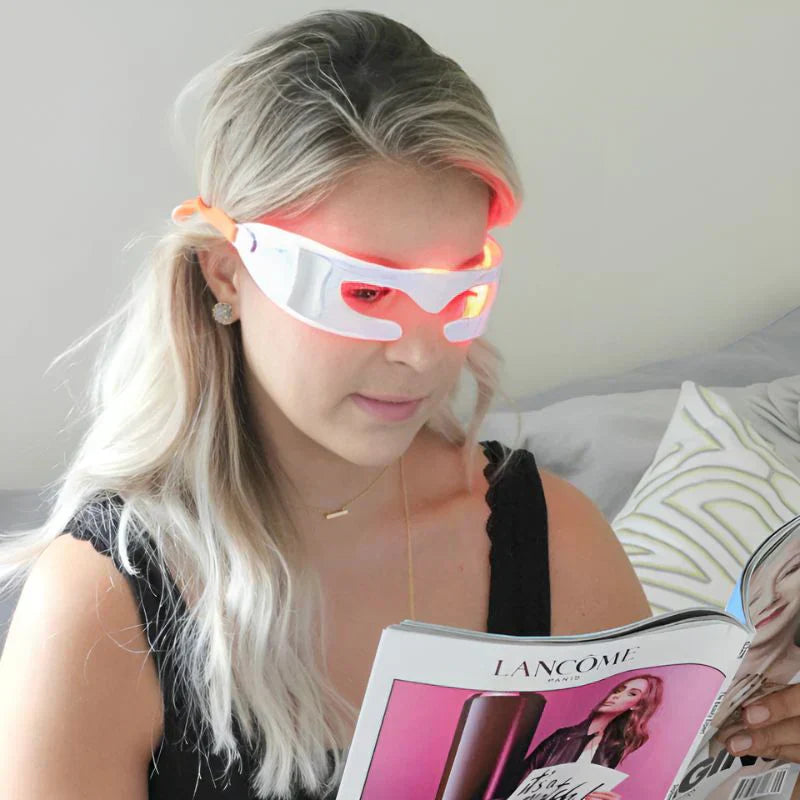 At-Home Under-Eye Red Light Therapy Device With Gentle Vibration
