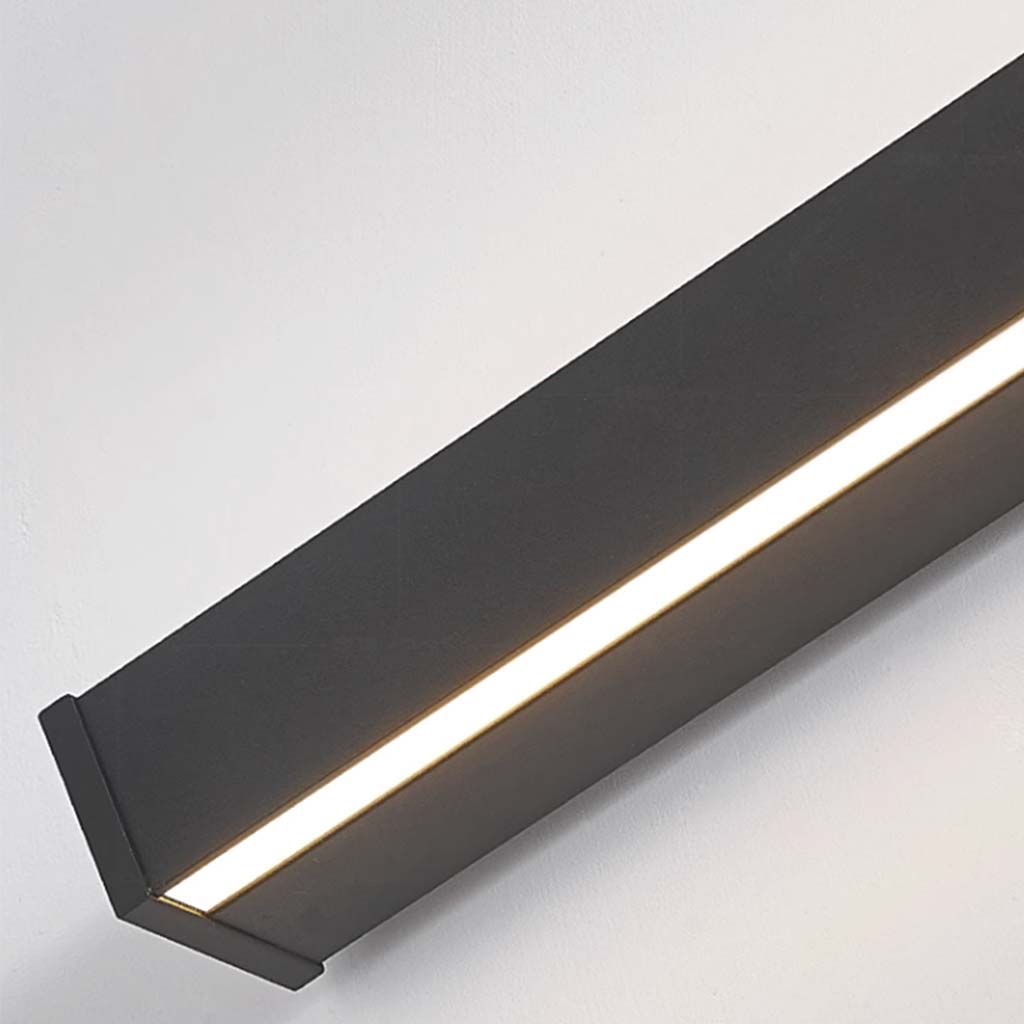 Moderni seinävalaisin pidennetyllä himmennettävällä LED-palkkivalaisimella