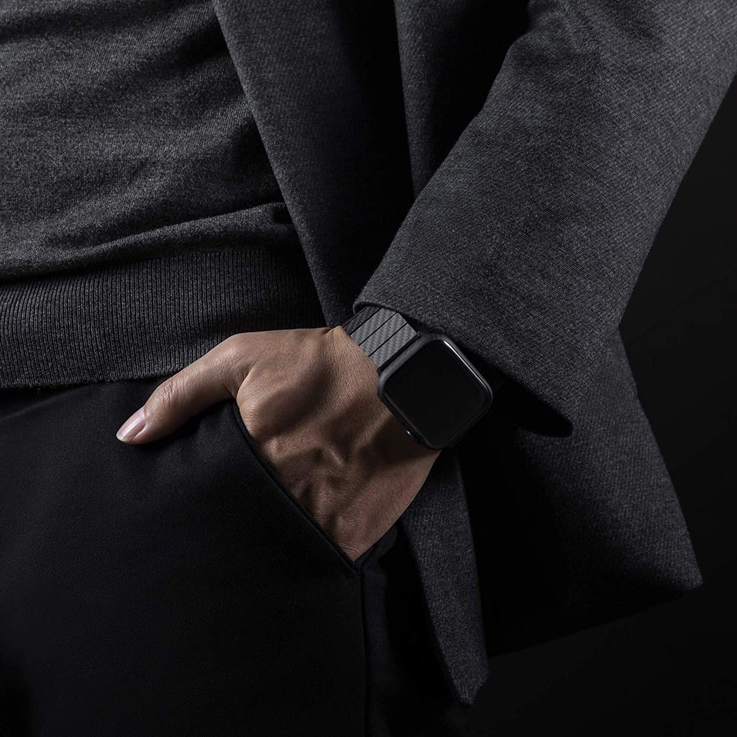 Curea din fibră de carbon AeroWeave cu acoperire din aramid pentru Apple Watch