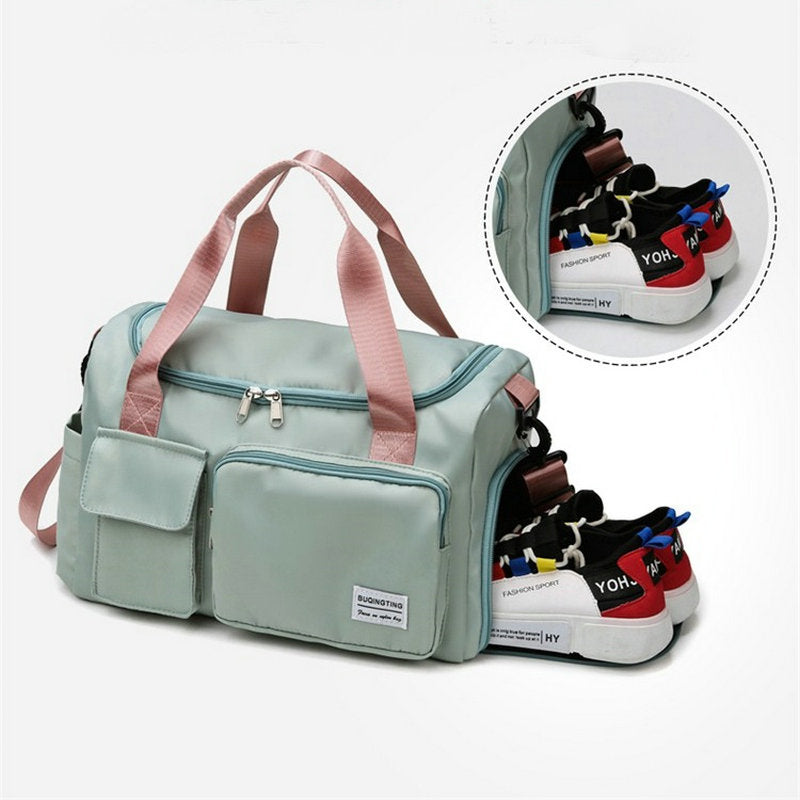 Bolsa de viaje versátil para gimnasio con múltiples bolsillos y compartimento para zapatos