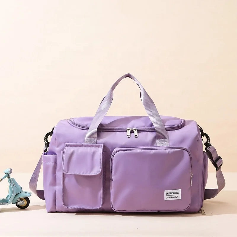 Bolsa de viaje versátil para gimnasio con múltiples bolsillos y compartimento para zapatos