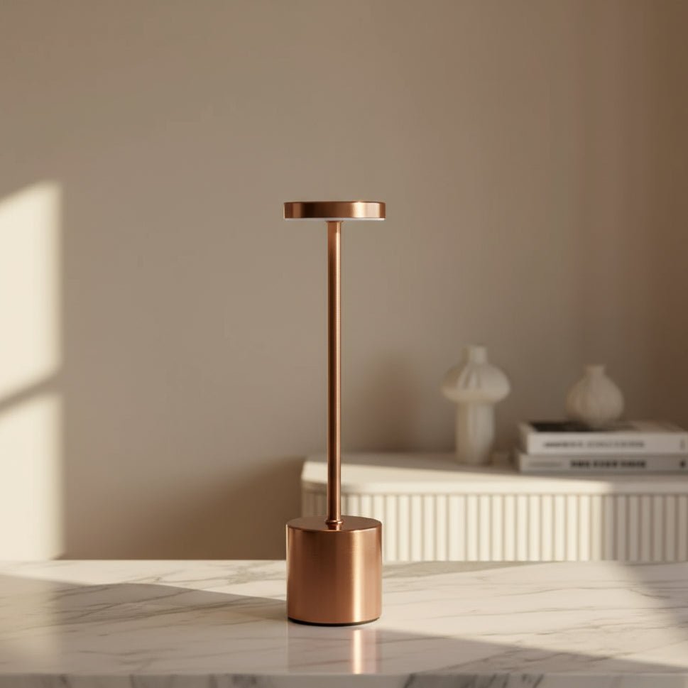Lámpara de Mesa AuroraGlow con Acento Nórdico para Ambiente Acogedor