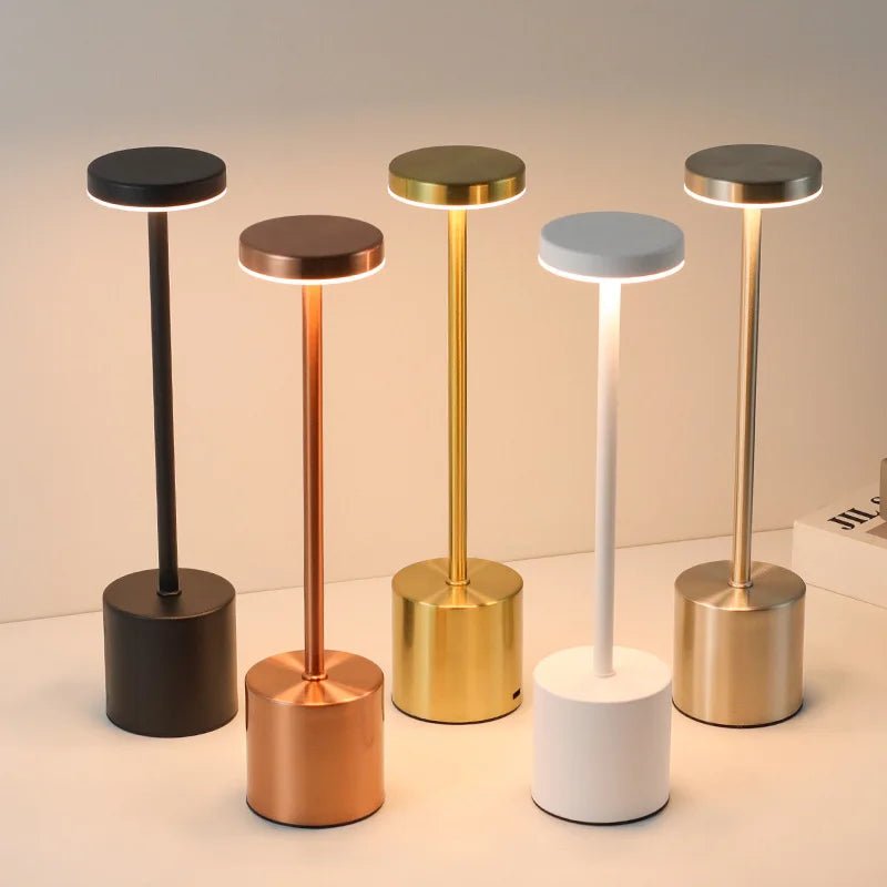 Lámpara de Mesa AuroraGlow con Acento Nórdico para Ambiente Acogedor