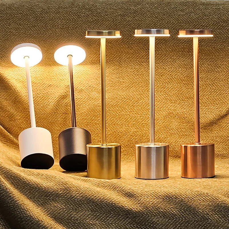 Lámpara de Mesa AuroraGlow con Acento Nórdico para Ambiente Acogedor