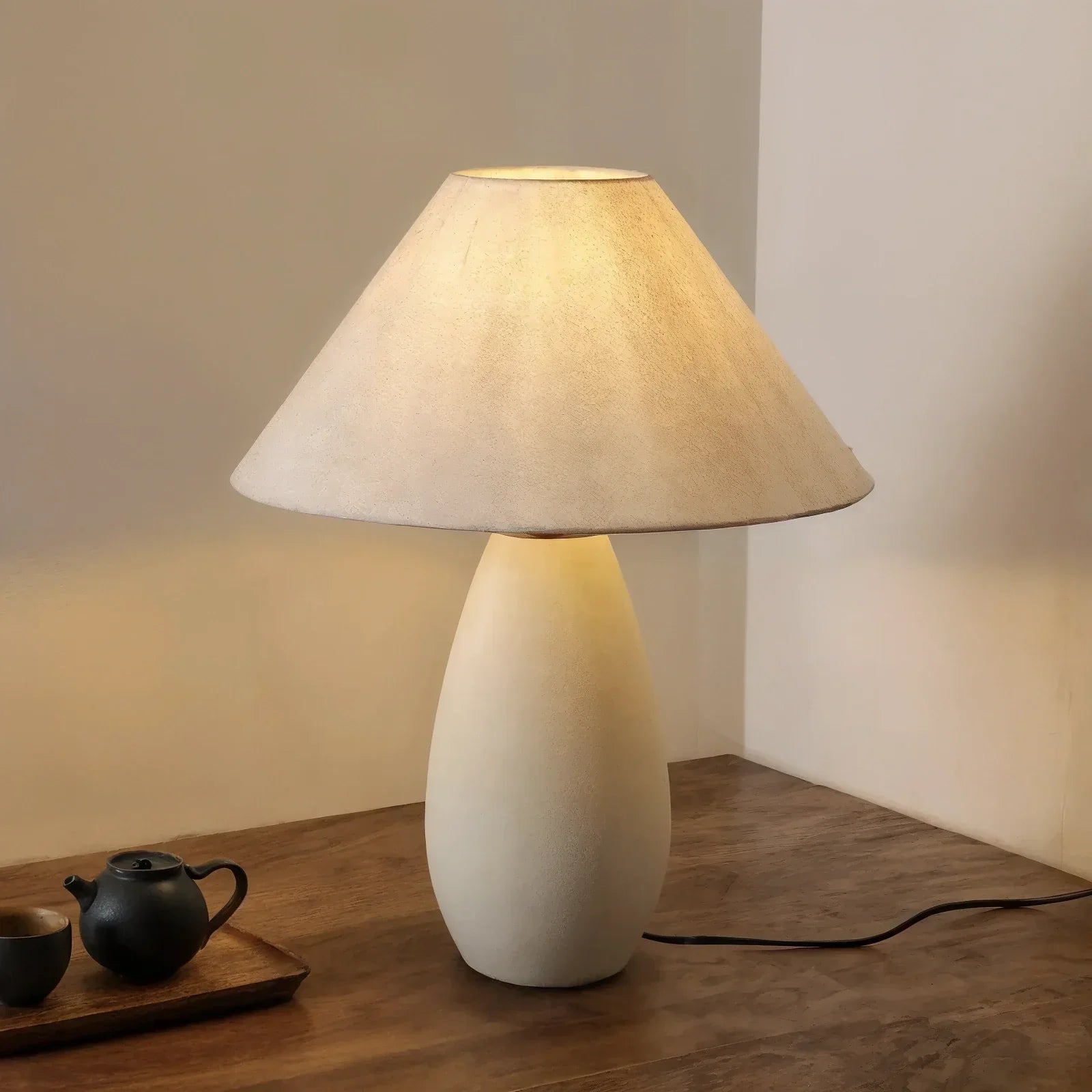 ScandiGlow LED Lampka Stołowa Eleganckie Światło do Nowoczesnych Pomieszczeń