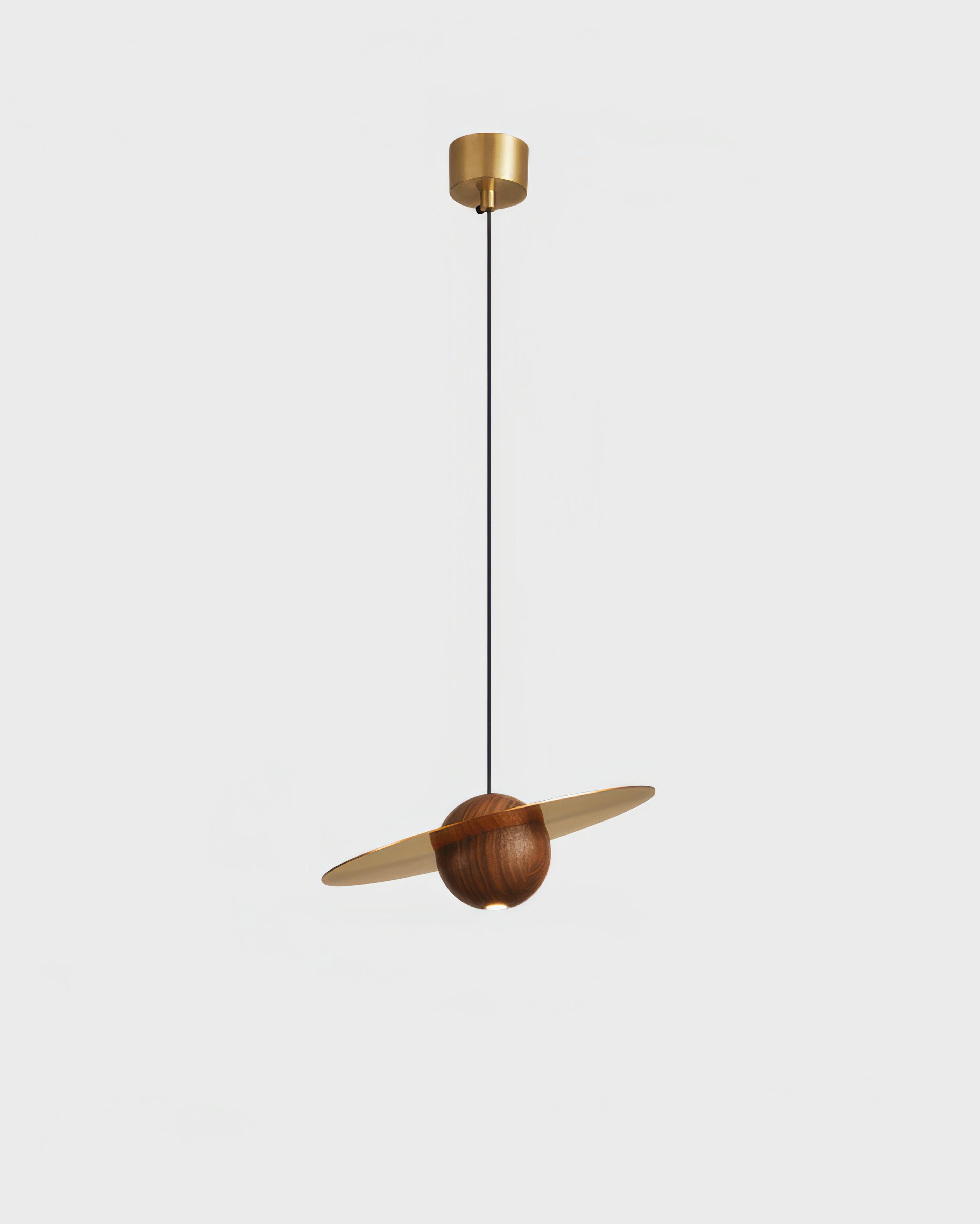 Vellara Walnuss- und Messing-Pendelleuchte im Mid-Century-Modern-Stil