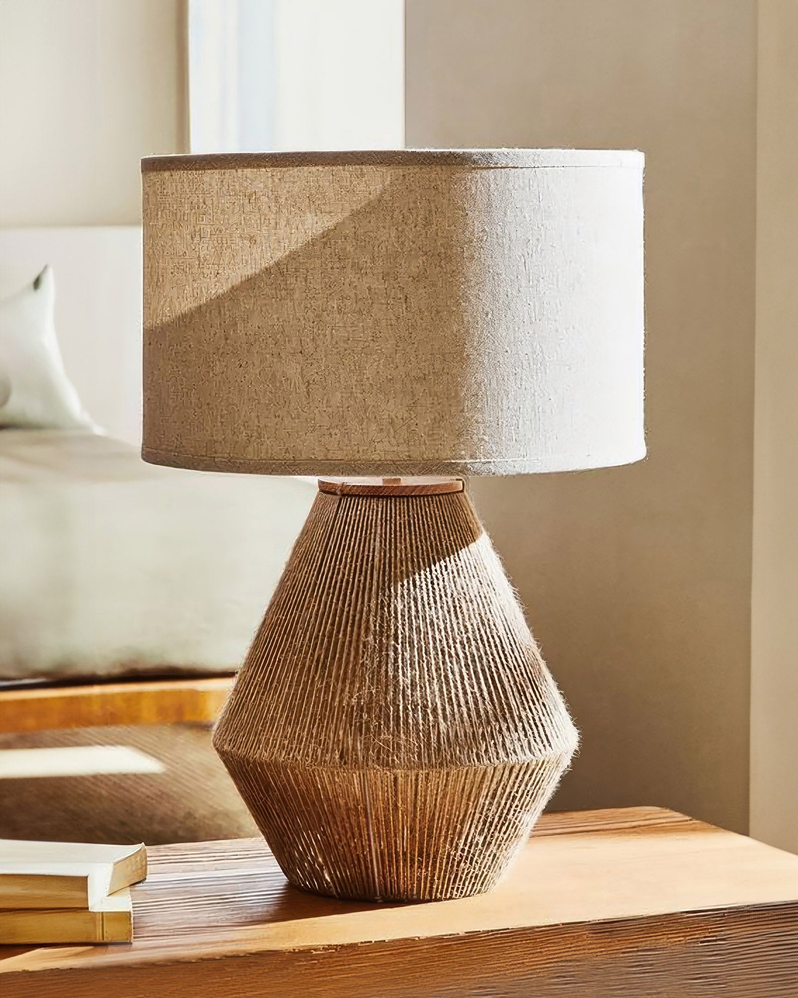 KumoWeave Hamp Skrivebordslampe med Miljøvenligt Væv og Japansk Minimalistisk Design