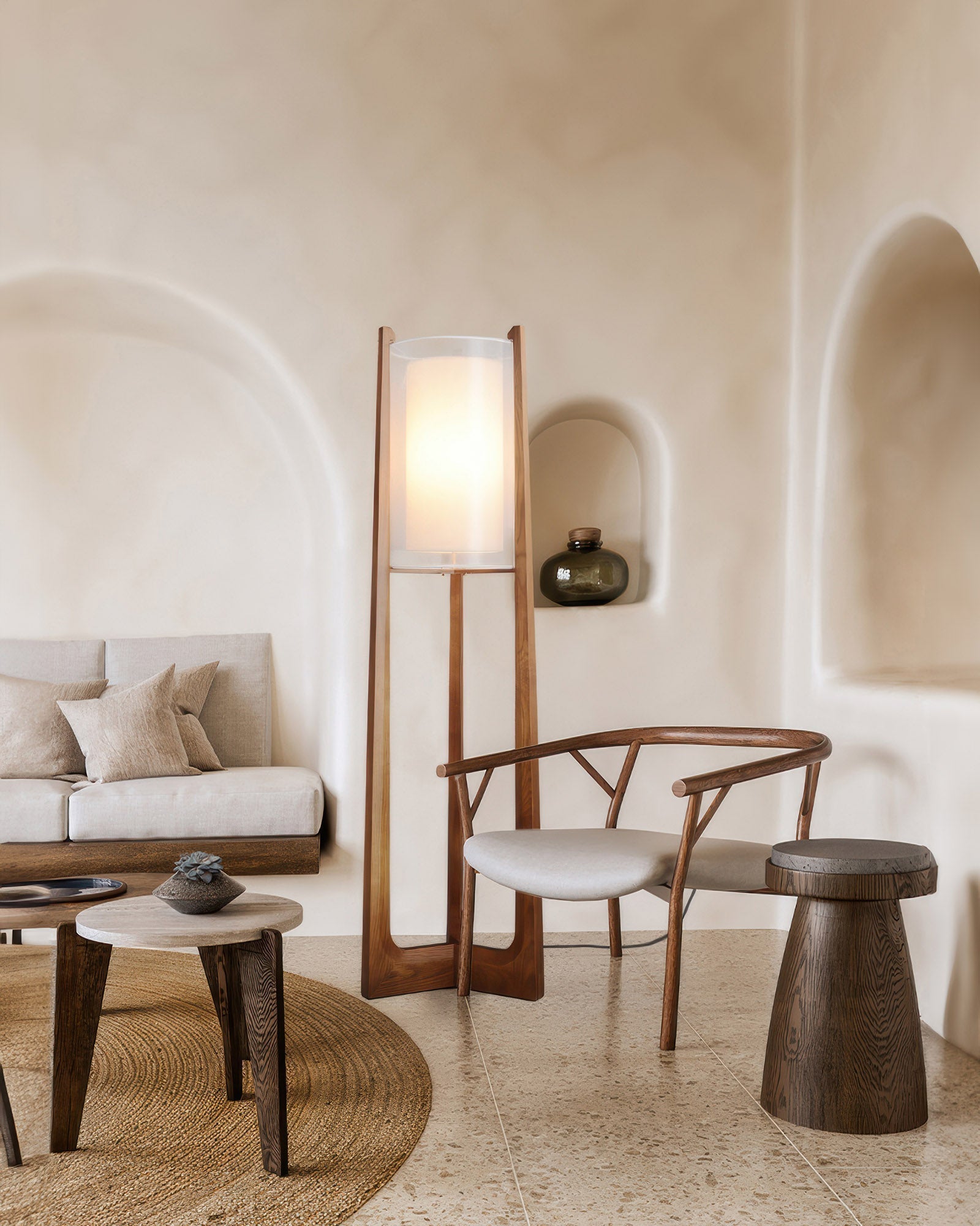 Lampada da Terra Orinex in Legno di Frassino con Paralume in Tessuto a Rete