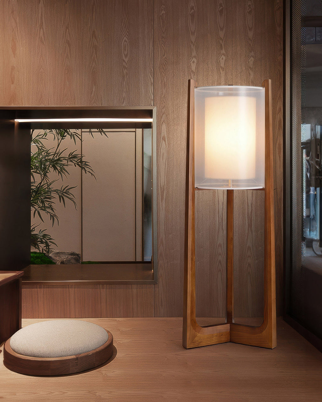 Lampada da Terra Orinex in Legno di Frassino con Paralume in Tessuto a Rete