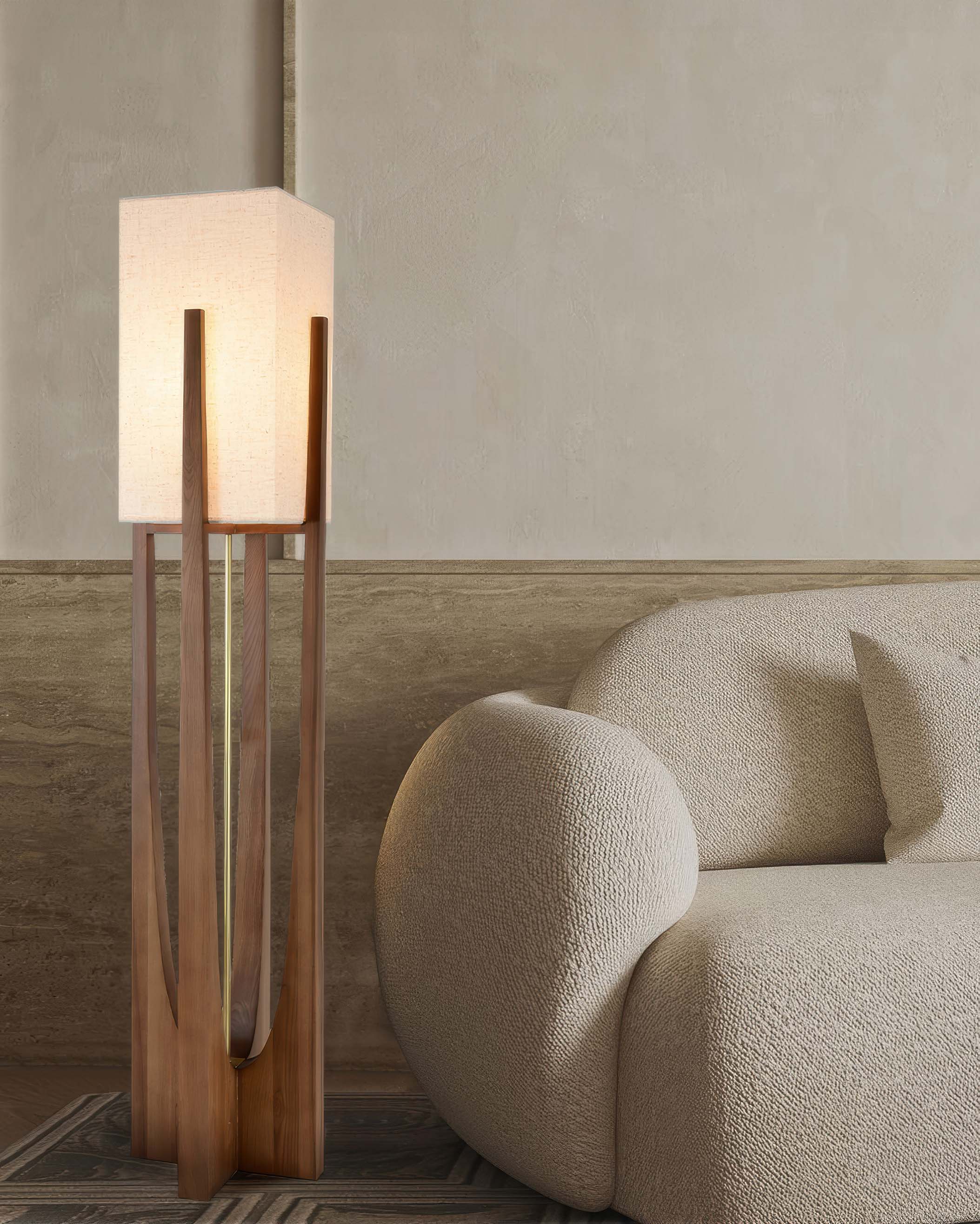 Lampada da Terra Kairoa in Noce con Accenti in Ottone, Design Giapponese Minimalista