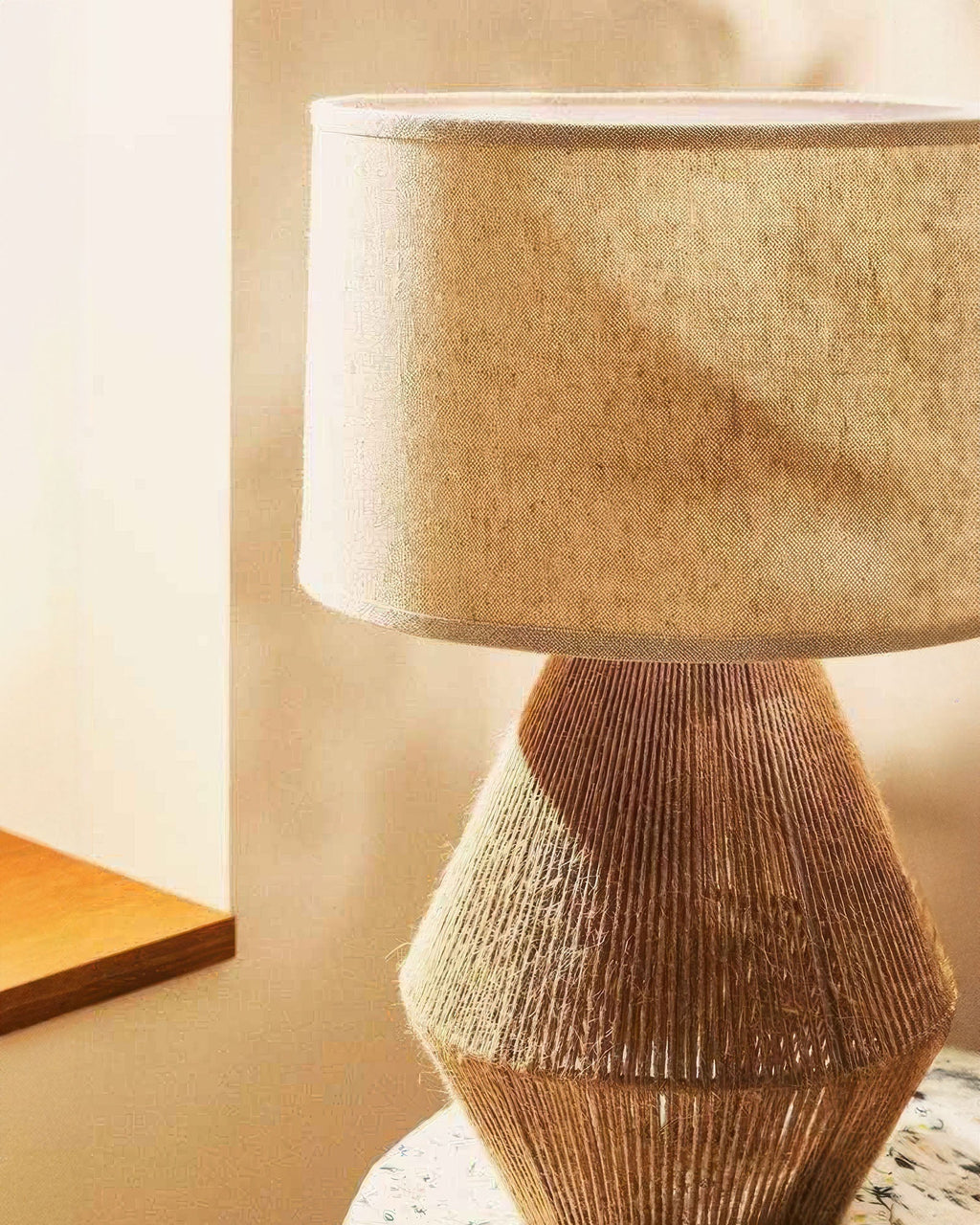 KumoWeave Hamp Skrivebordslampe med Miljøvenligt Væv og Japansk Minimalistisk Design