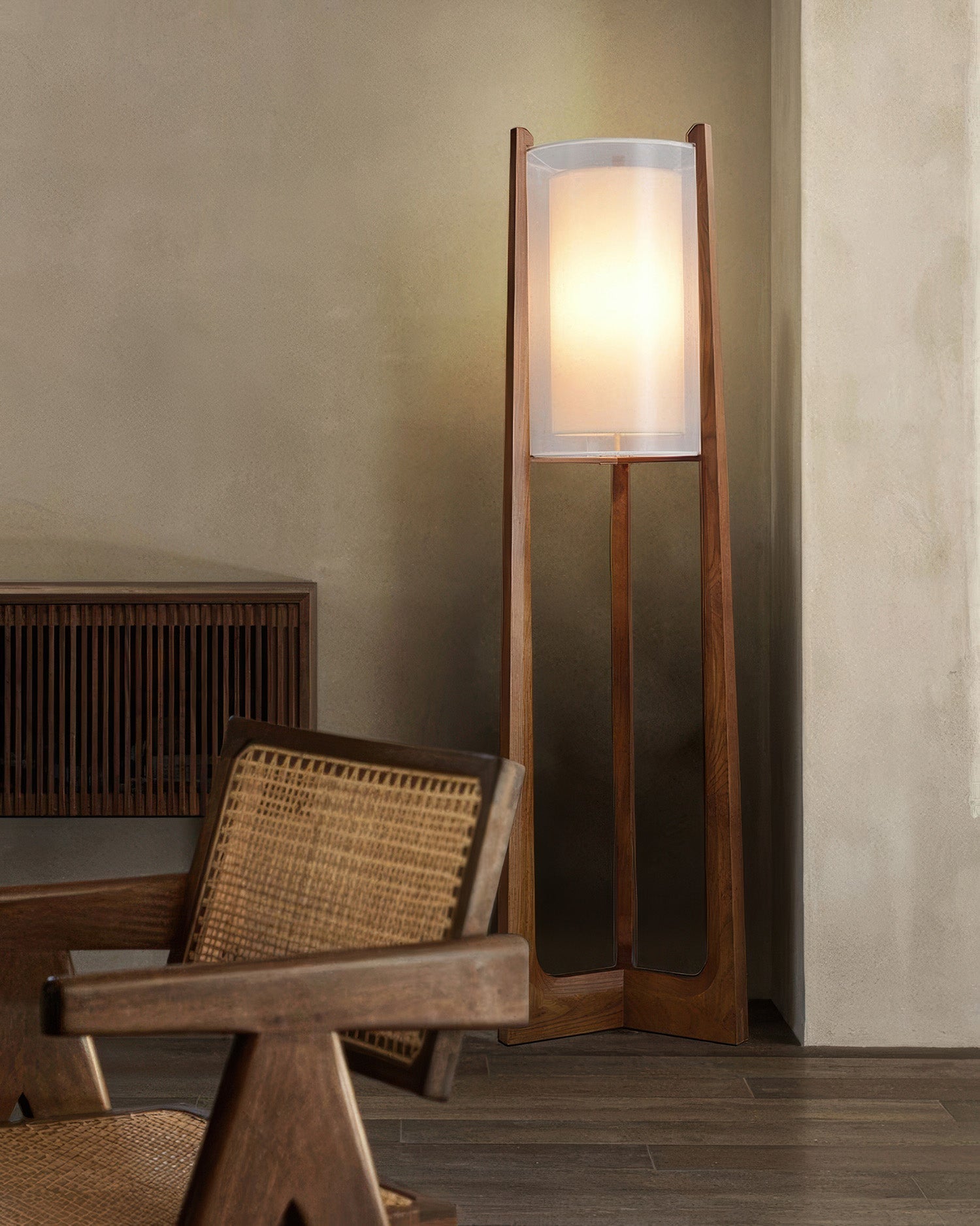 Lampada da Terra Orinex in Legno di Frassino con Paralume in Tessuto a Rete