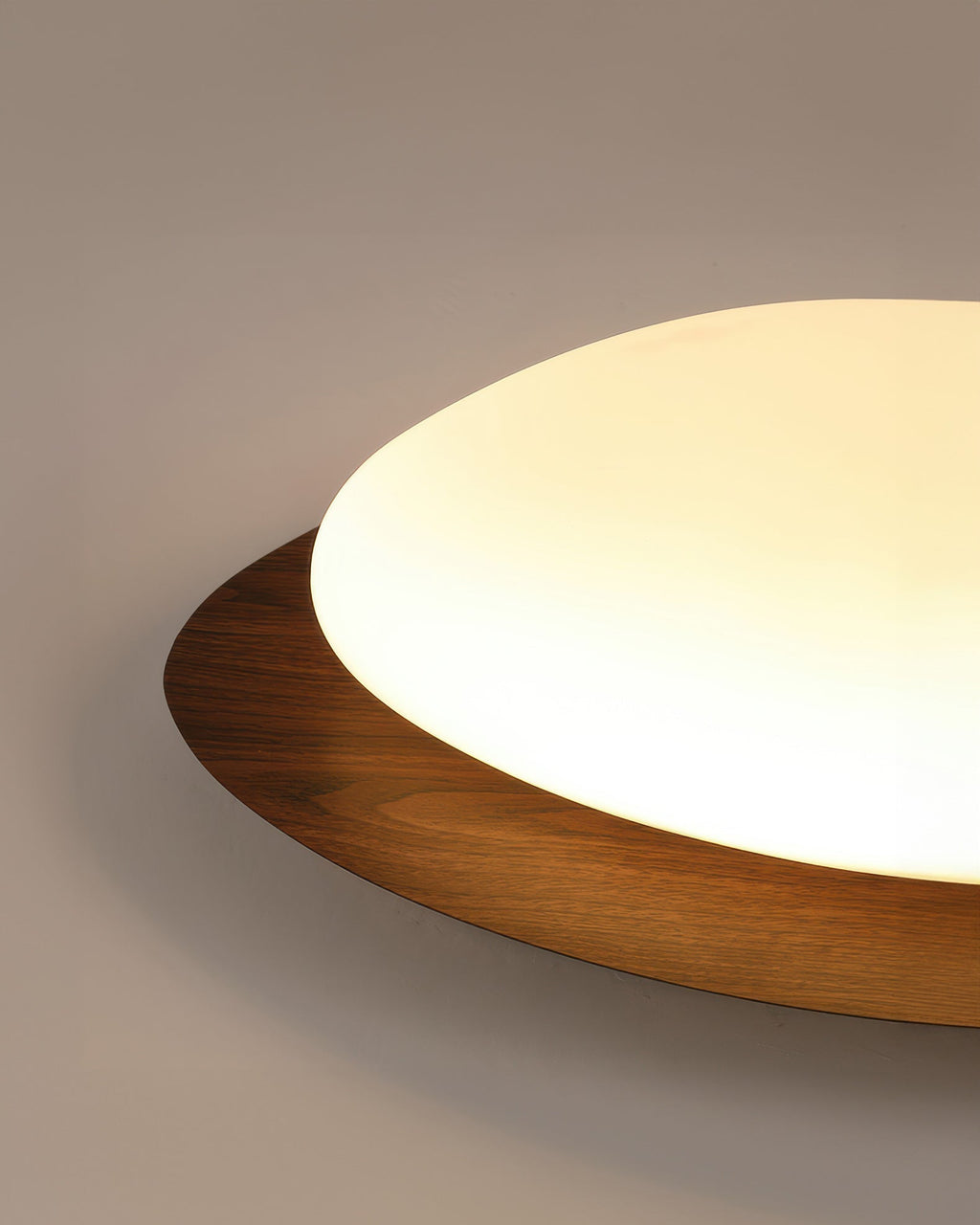 Nyra | Lumină de plafon LED cu textură lemn de piatră nordică și iluminare uniformă